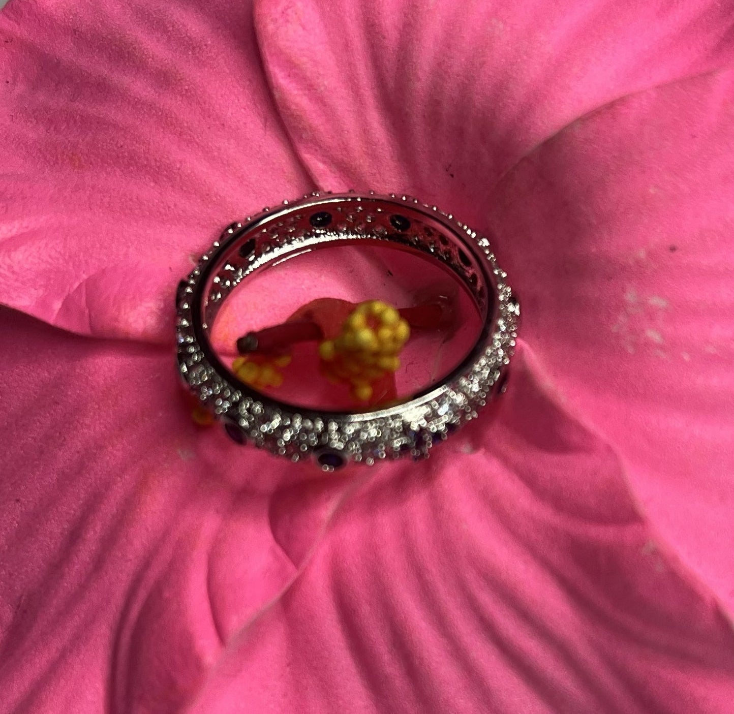 Anello Eternity in Acciaio a Cristalli Bianchi e Blu