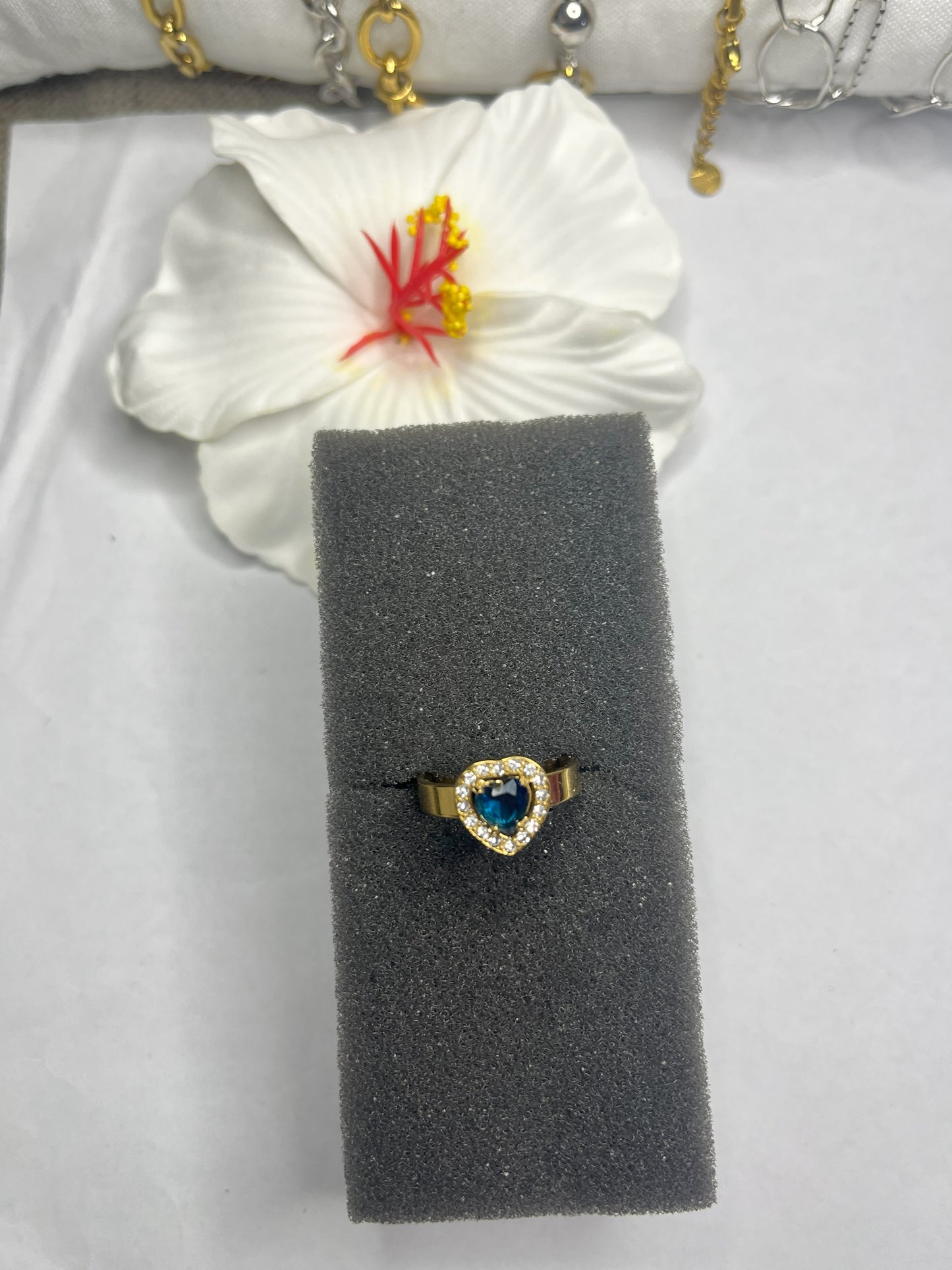 Anello solitario pietra sfaccettata mod Kate Placcato Oro pietra Blu