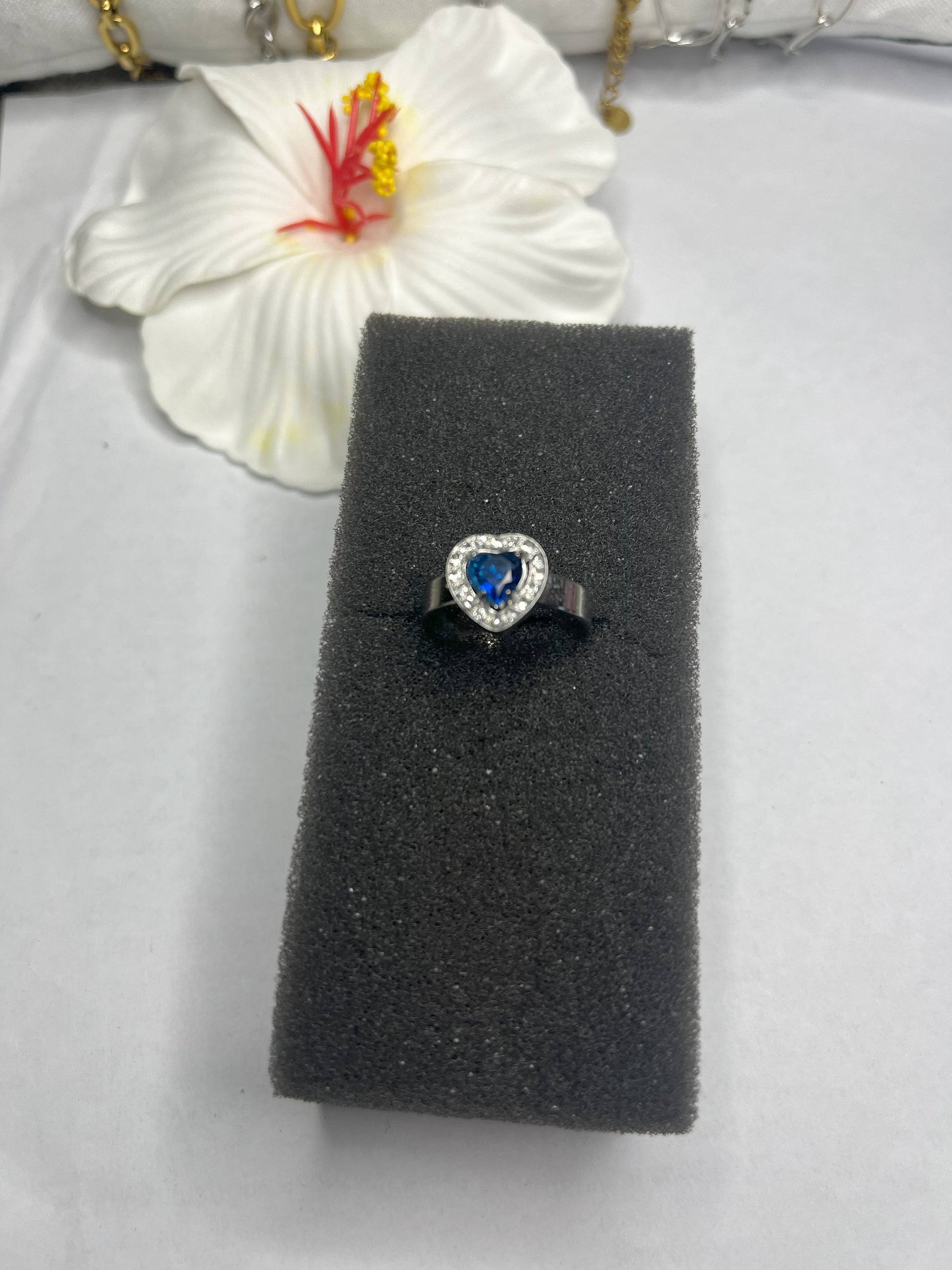 Anello solitario pietra sfaccettata mod Kate Placcato Argento pietra Blu