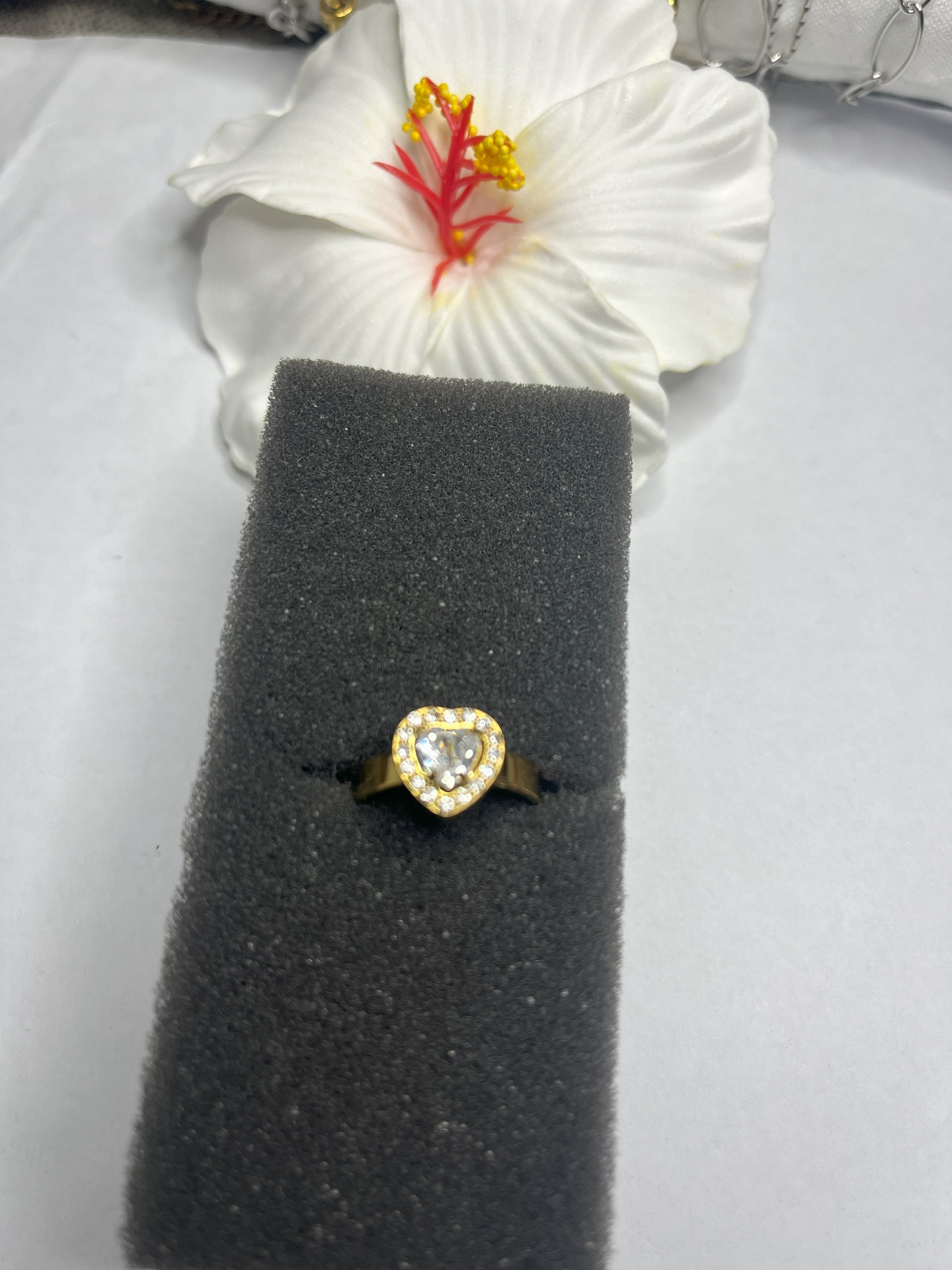 Anello solitario pietra sfaccettata mod Kate Placcato Oro pietra Trasparente