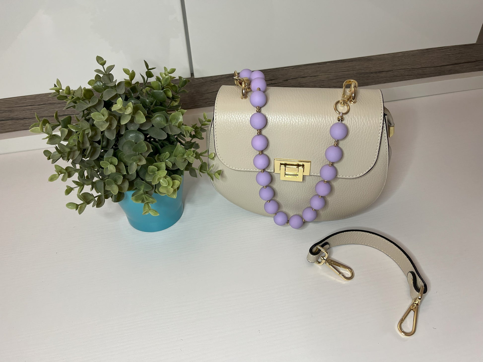 Borsa Ornella moderna e funzionale per uso quotidiano con design elegante e materiali di qualità