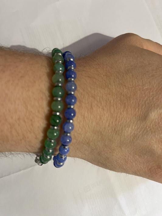 Braccialetto Serenity varietà Oceano - tonalità blu che richiama la profondità del mare.Braccialetto Serenity varietà Giada - colore verde che simboleggia equilibrio e armonia