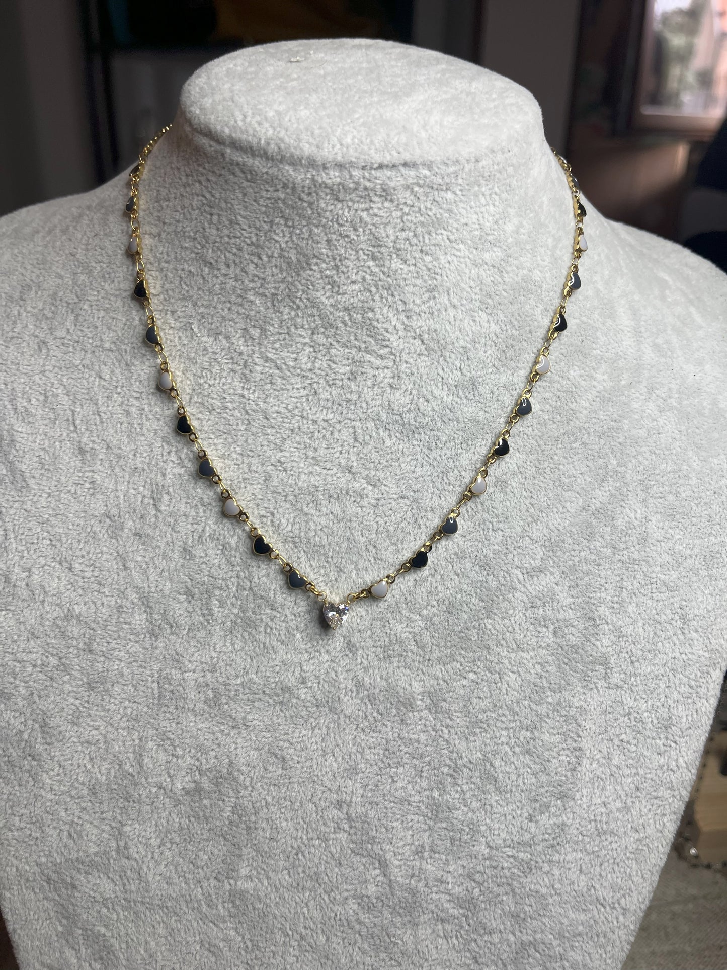 Collana-Cuori-Punto-Luce-5.jpg