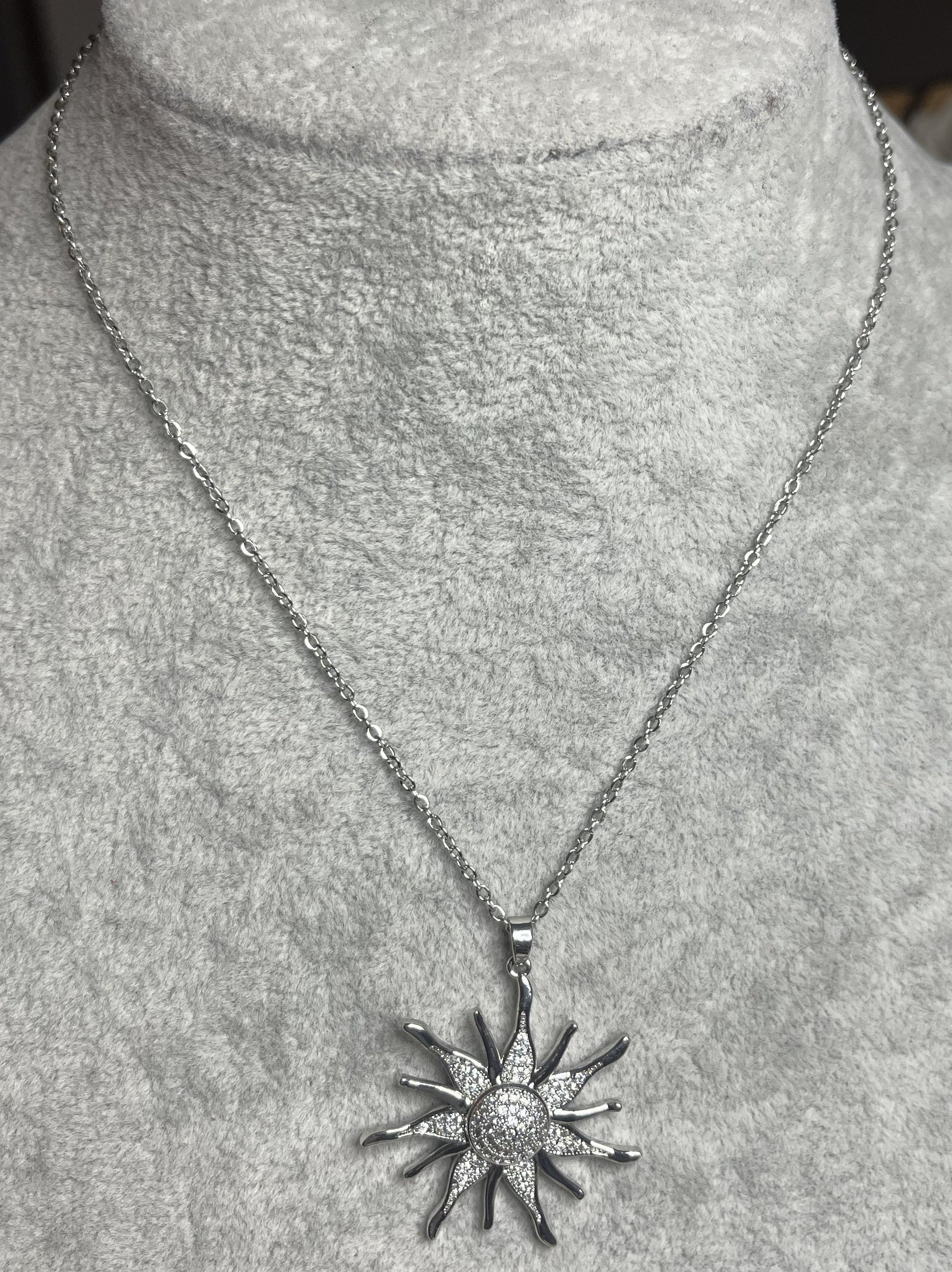 Collana Sole Splendente Acciaio Ottone Cristalli - Placcata Oro Argento