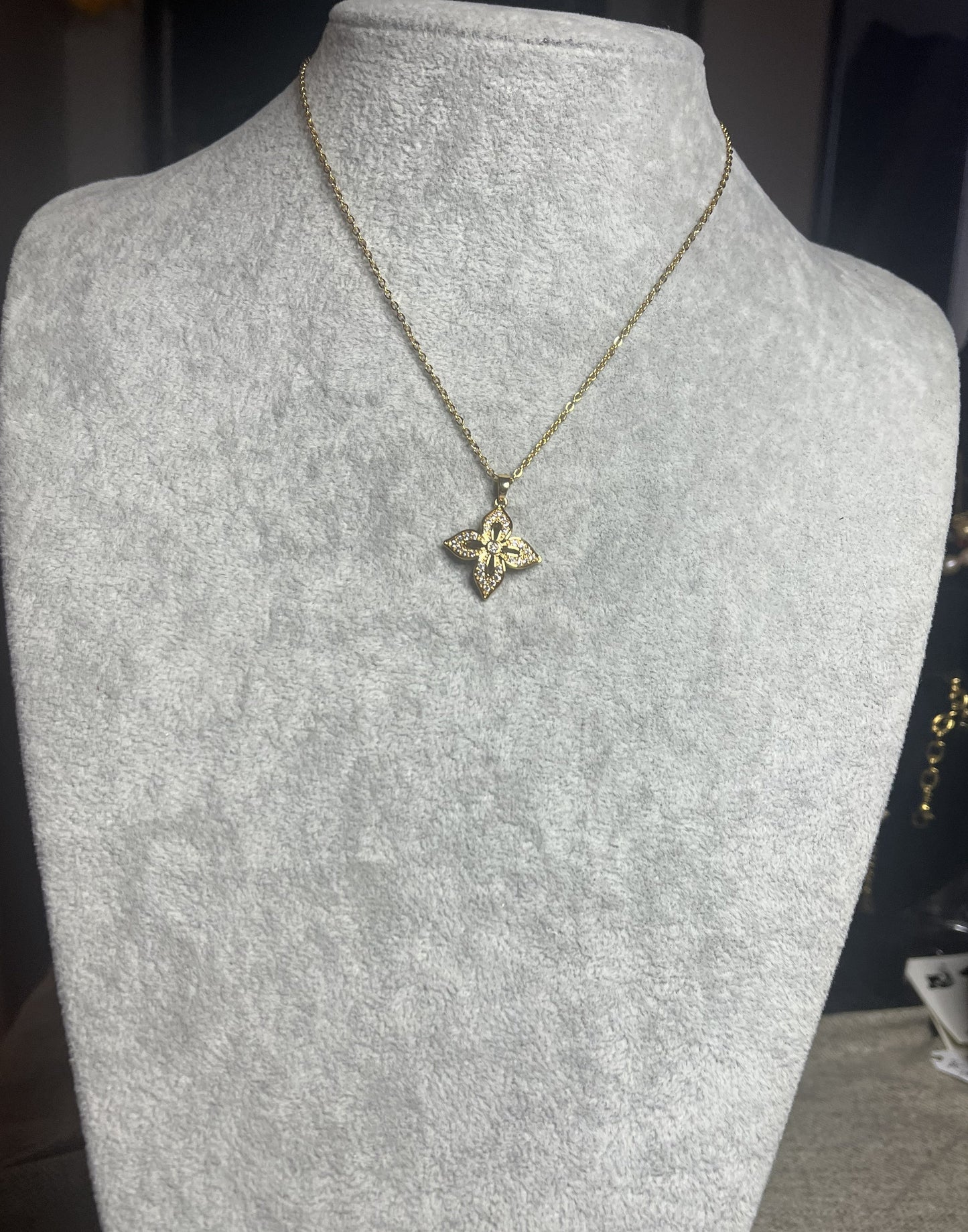 Collana quadrifoglio portafortuna oro