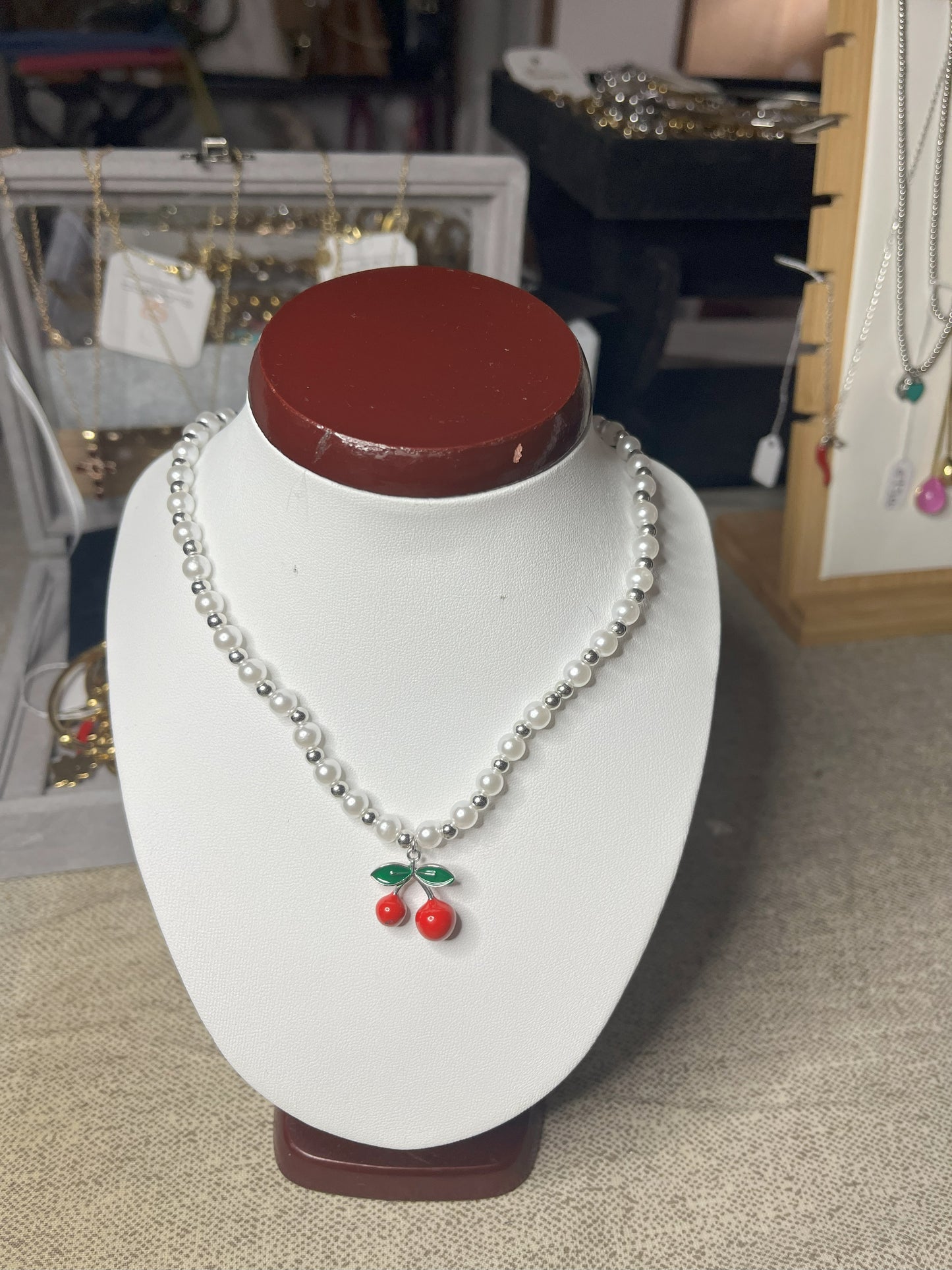 Collana perle e ciliegie