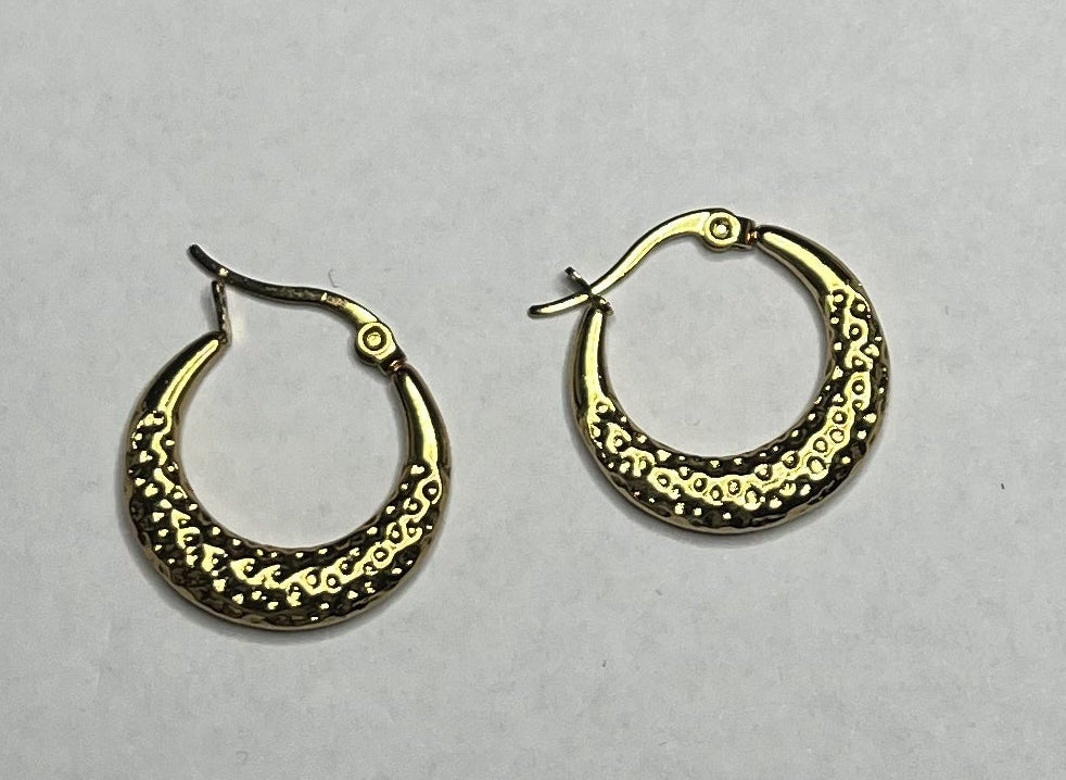 Orecchini Creoli Martellato Eleganti Placcati Oro Lucido