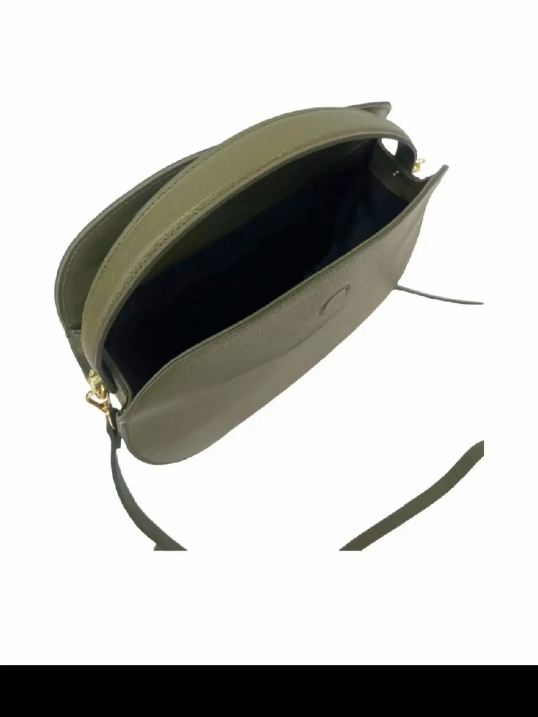 Borsa verde militare a tracolla in stile minimal ed elegante, con chiusura magnetica.
