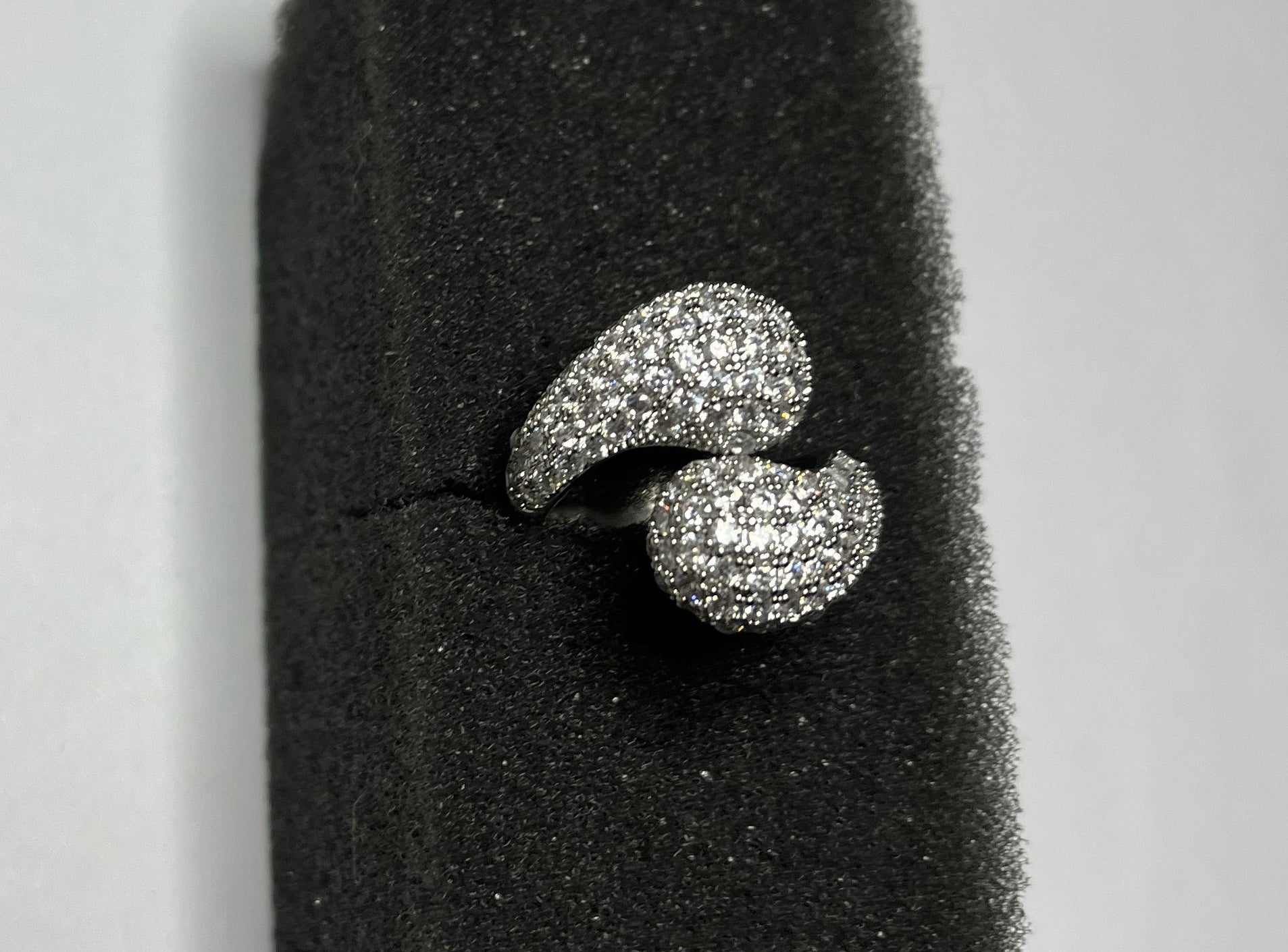 Anello Pavé Argento Doppia Foglia Zirconi Brillanti Aperto Regolabile