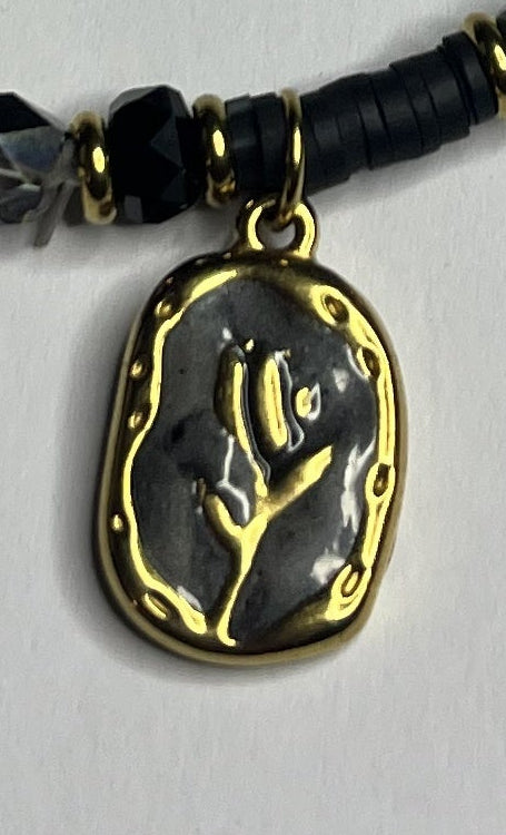 Braccialetto Acciaio Inossidabile Perle Nere Resina Cristalli Dettaglio Pendente Rosa Oro