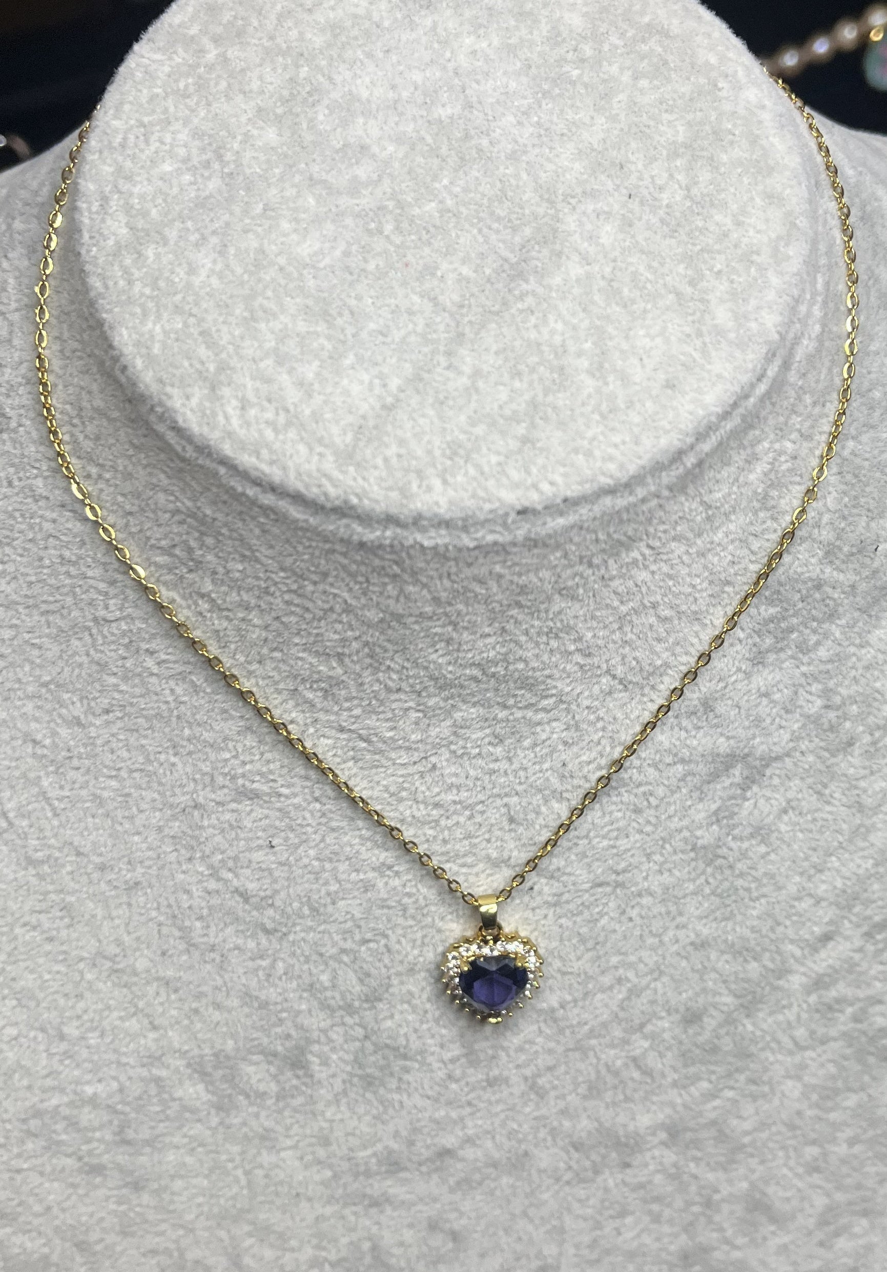 Collana con gemma blu