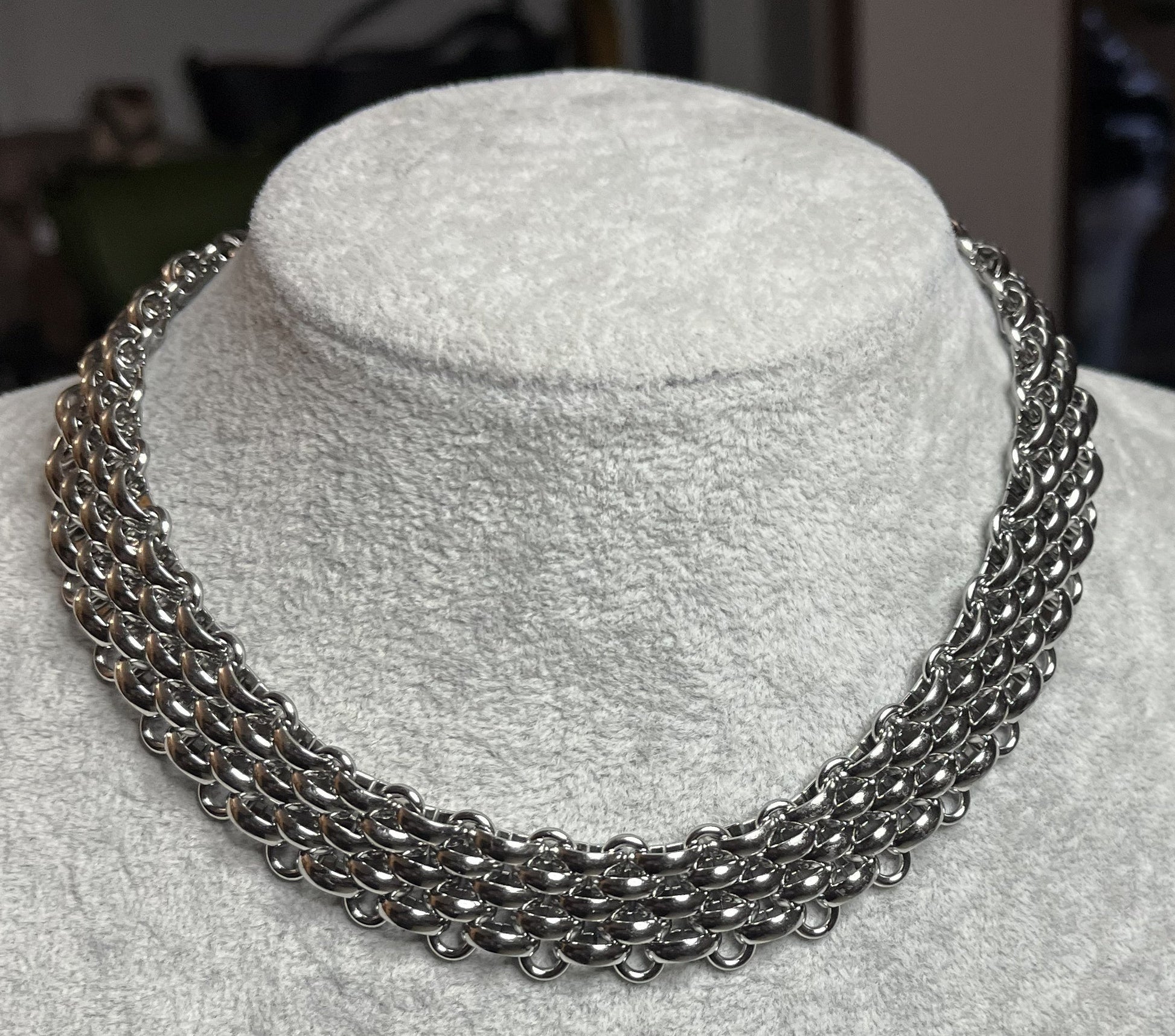 Collana girocollo donna in acciaio inossidabile con tripla catena intrecciata texture metallica placcato argento