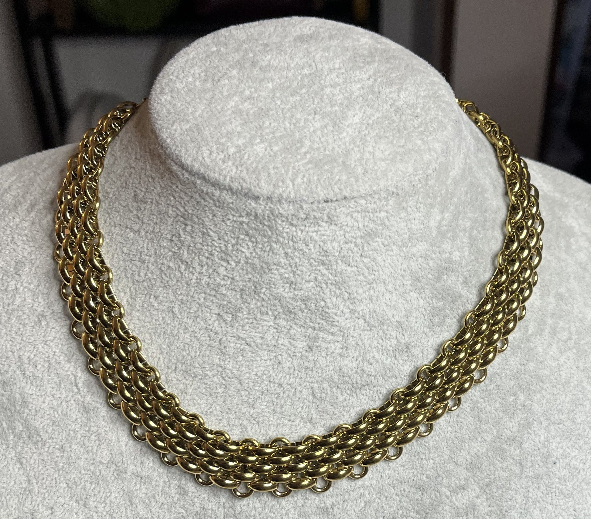 Collana girocollo donna in acciaio inossidabile con tripla catena intrecciata texture metallica placcato oro