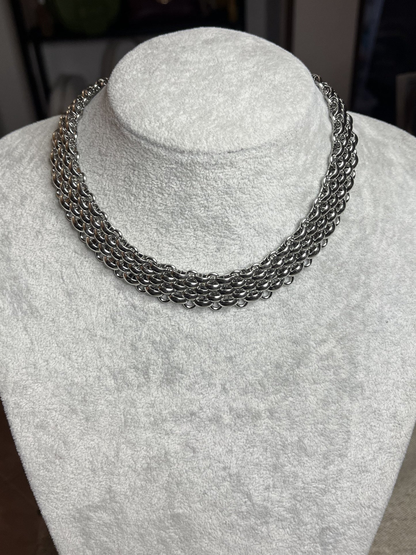 Collana girocollo donna in acciaio inossidabile con tripla catena intrecciata texture metallica placcato argento