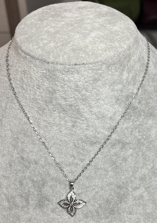 Collana quadrifoglio portafortuna argento