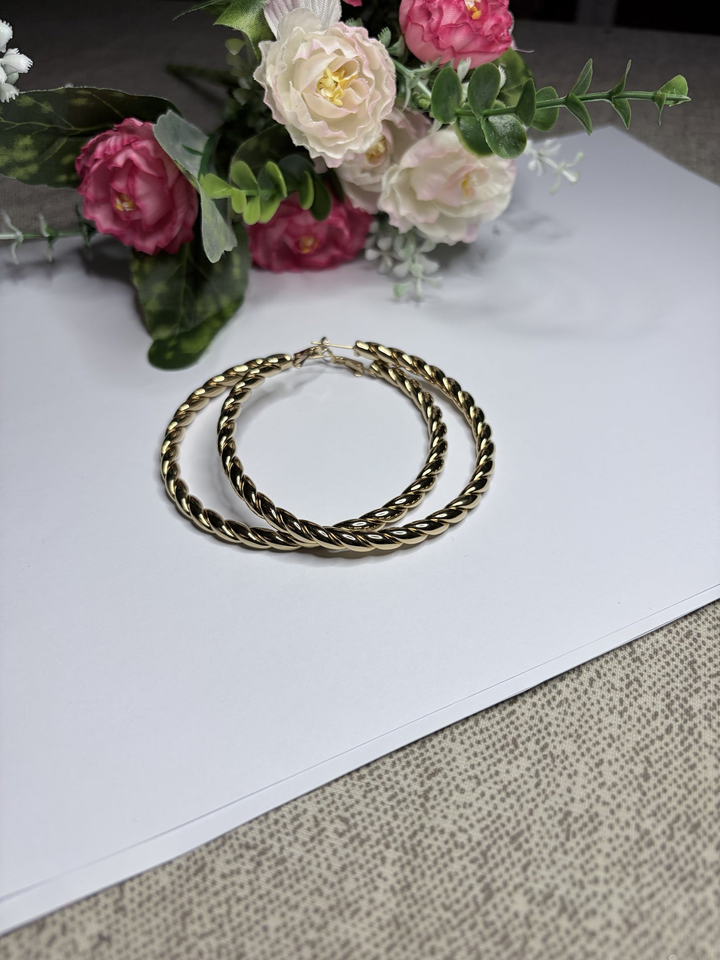 Orecchini Cerchio Twist Intrecciato — Placcati Oro e Argento