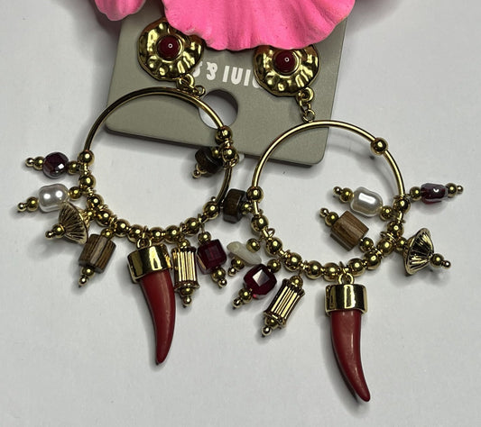 Orecchini cerchio placcato oro con cornetto rosso portafortuna