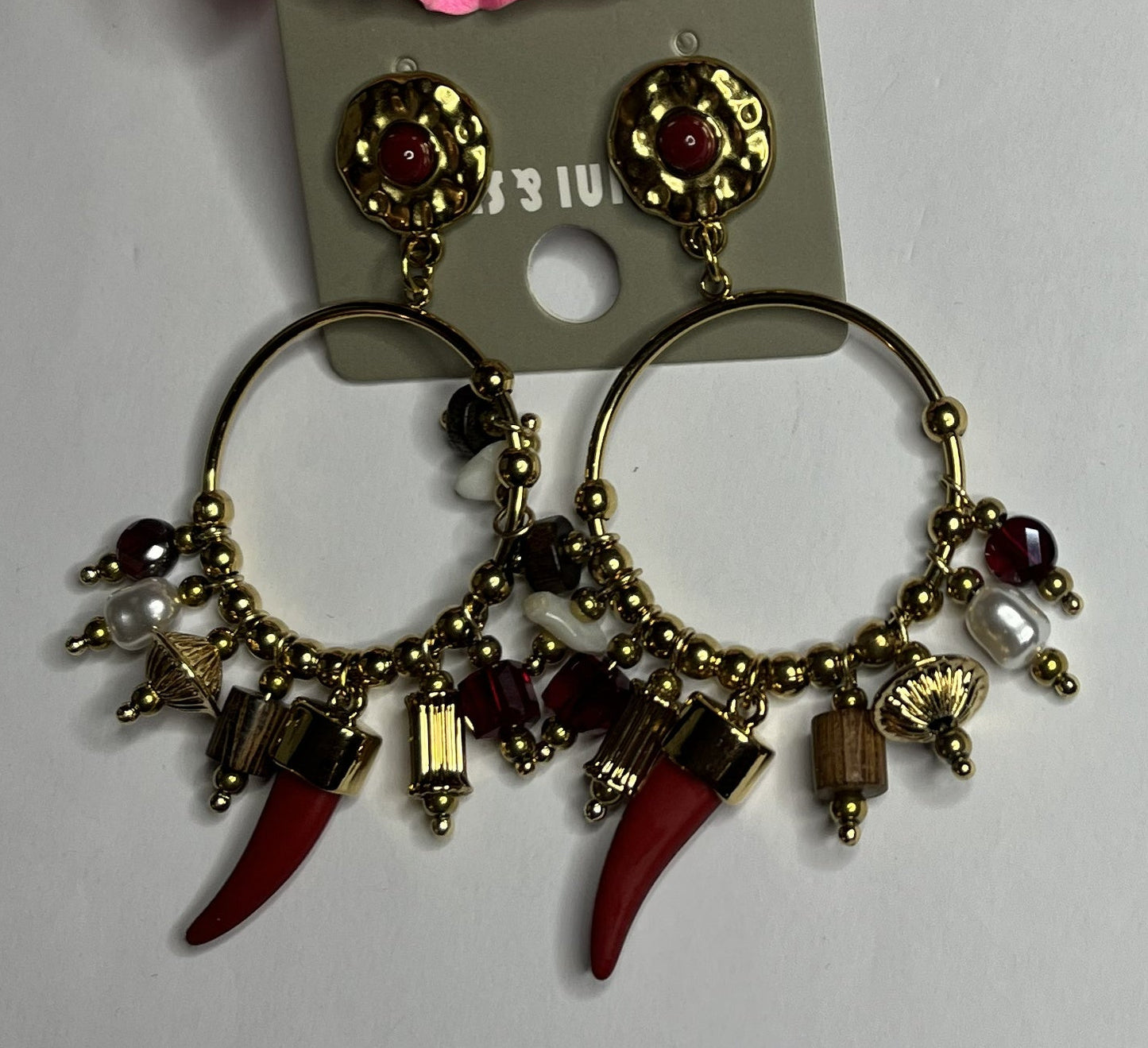 Orecchini cerchio placcato oro con cornetto rosso portafortuna