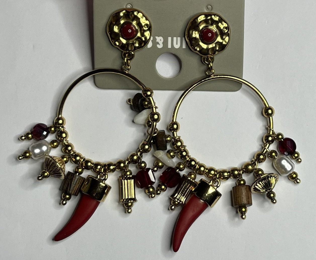 Orecchini cerchio placcato oro con cornetto rosso portafortuna