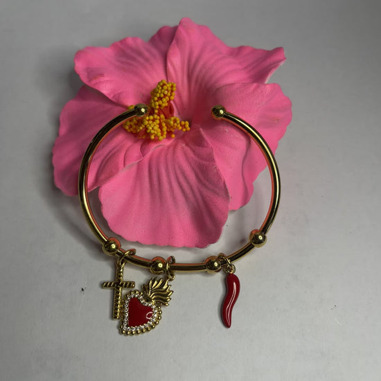 "Braccialetto Trio Charms dorato con cuore strass, angelo custode e cornetto rosso portafortuna"