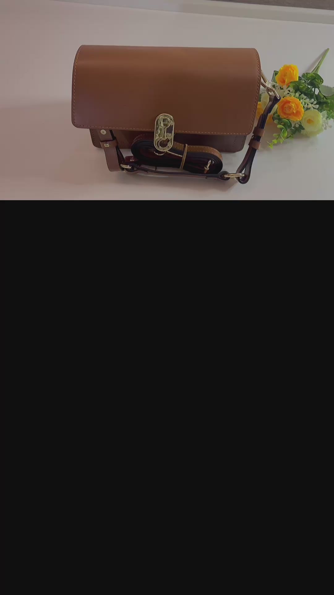 borsa-agata-tracolla-marrone-fiorellini-gialli
